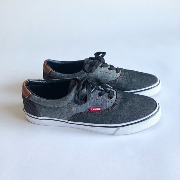 Men’s Levi’s Grey Fabric Tan Leather Rubber Outsole Low Top Sneakers size 9.5 - Picture 2 of 11